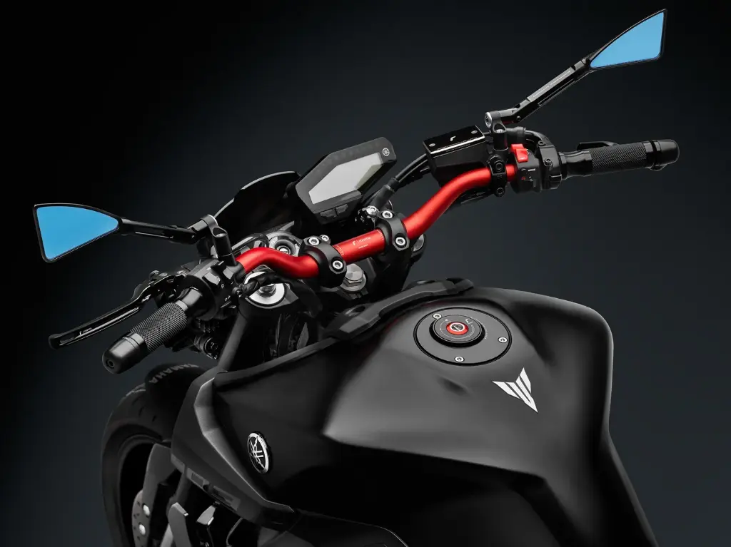 MA009R_GR205B_LBJ205B._Rizoma_Yamaha_MT-09_FZ09_2017-3.webp