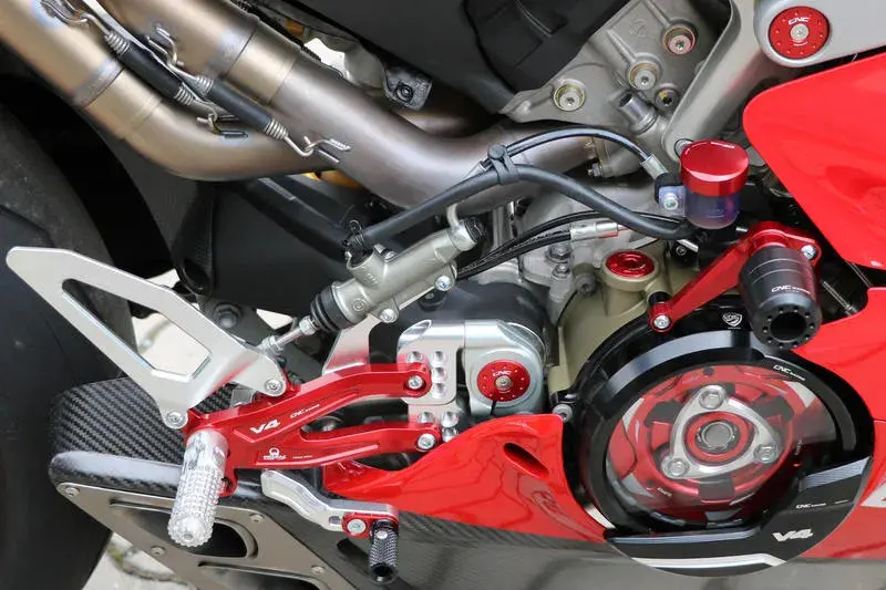 TT322R_mounted_RH.webp
