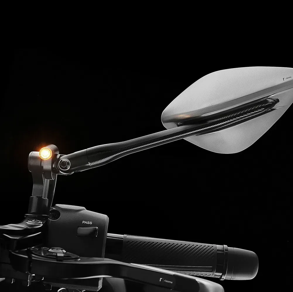 FR443B_BS713_BS070BM-Namic_Rizoma.webp