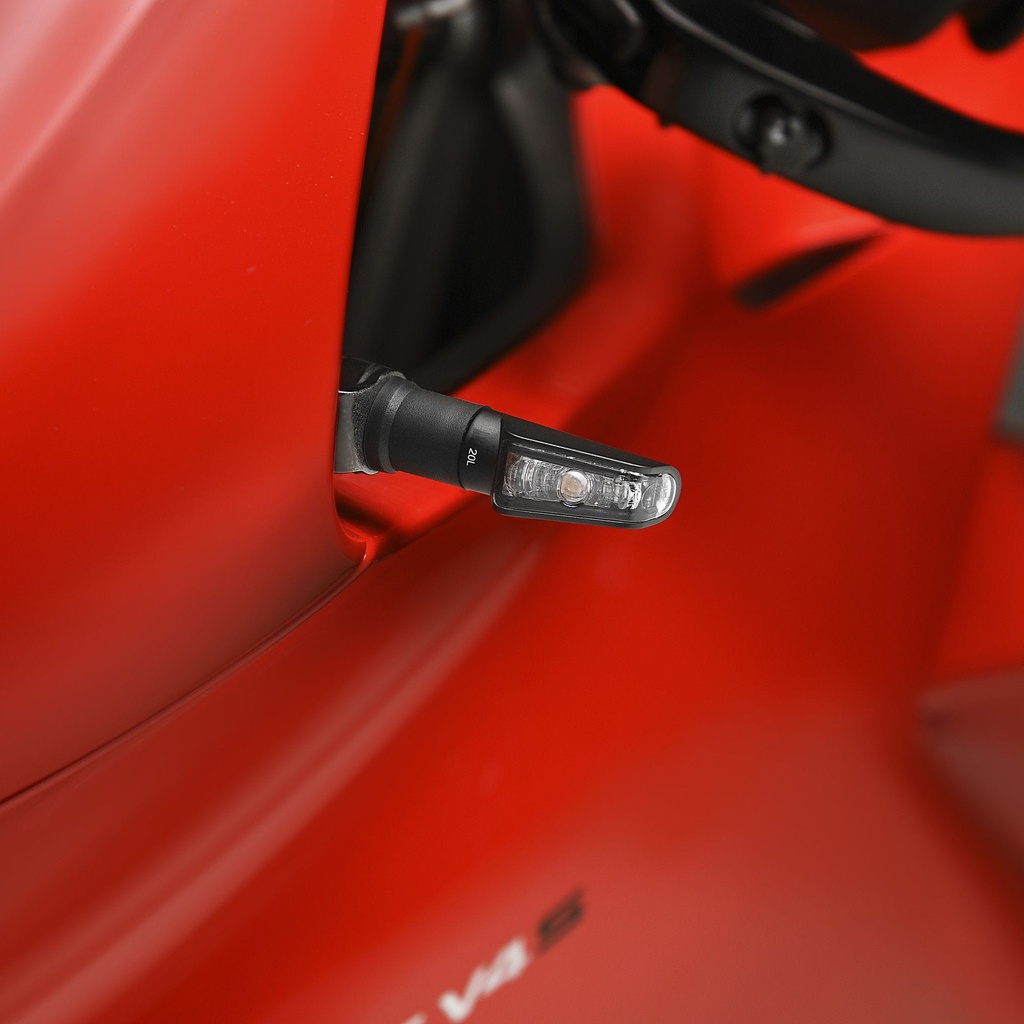 Adaptador Direccional Rizoma Leggera en Carenado Ducati Panigale V4 V2 1