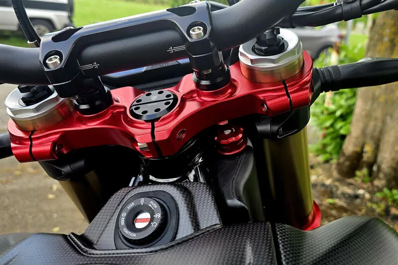 Tapa Tanque Deposito Agua Ducati Hyper  
Desert T937